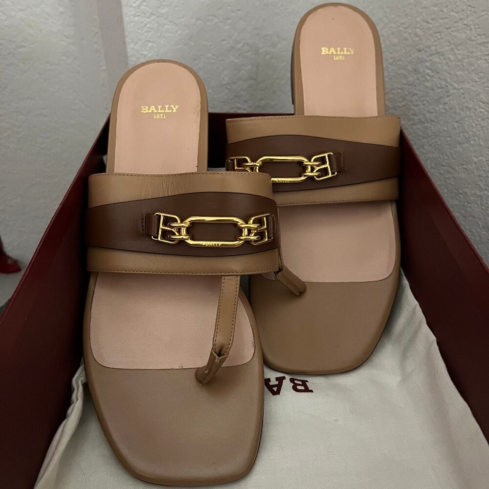 Balley leather flip flop (US size 7.5-8; Europe size 38)
